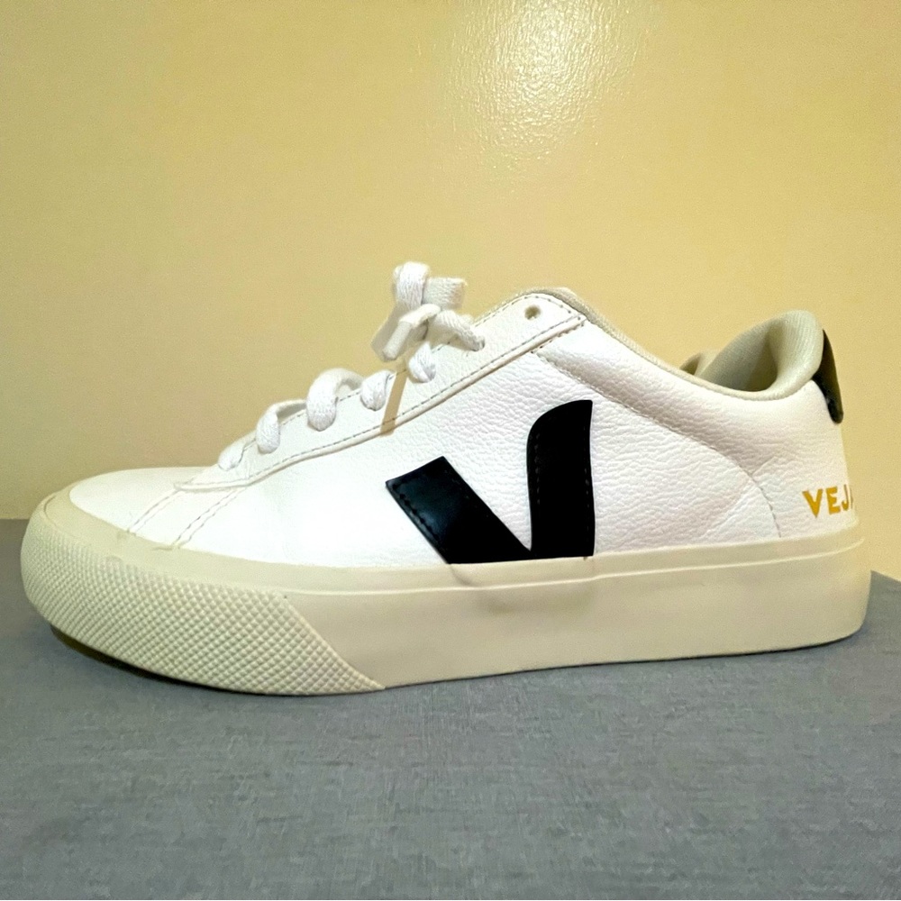 Veja Campo Sneakers - Size 7 Women’s